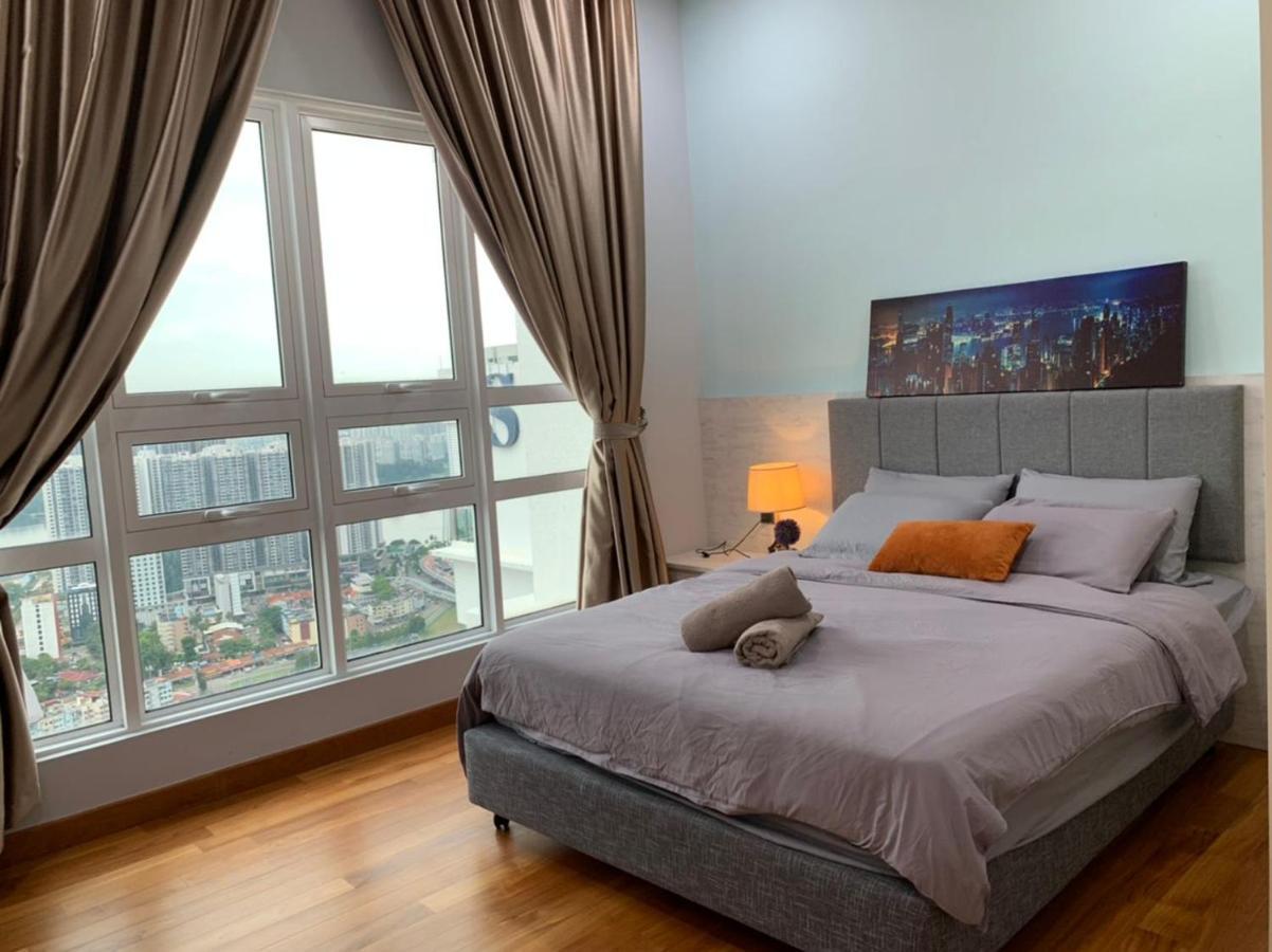 Tritower By Antlerzone Apartment Johor Bahru Bagian luar foto