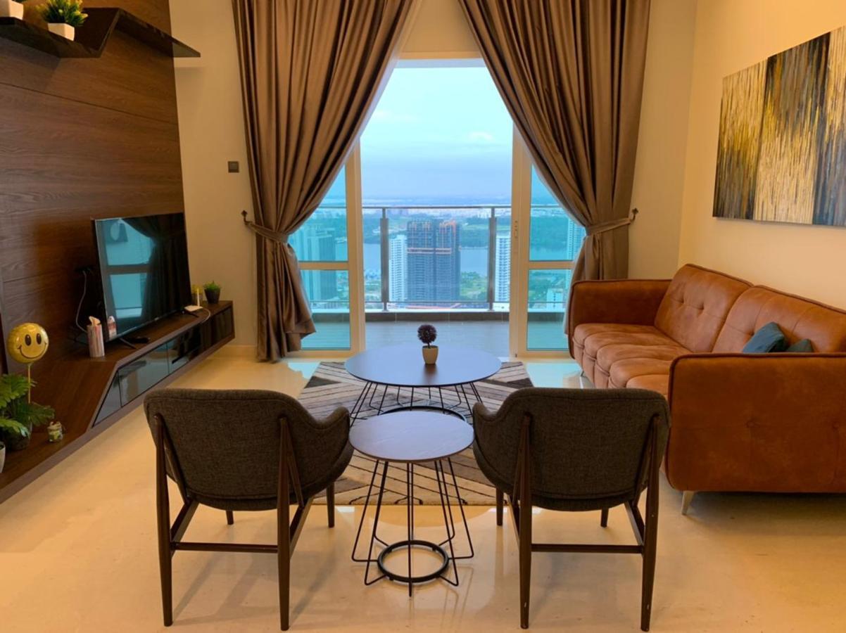 Tritower By Antlerzone Apartment Johor Bahru Bagian luar foto