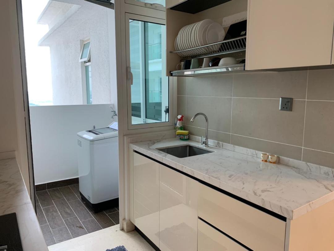 Tritower By Antlerzone Apartment Johor Bahru Bagian luar foto