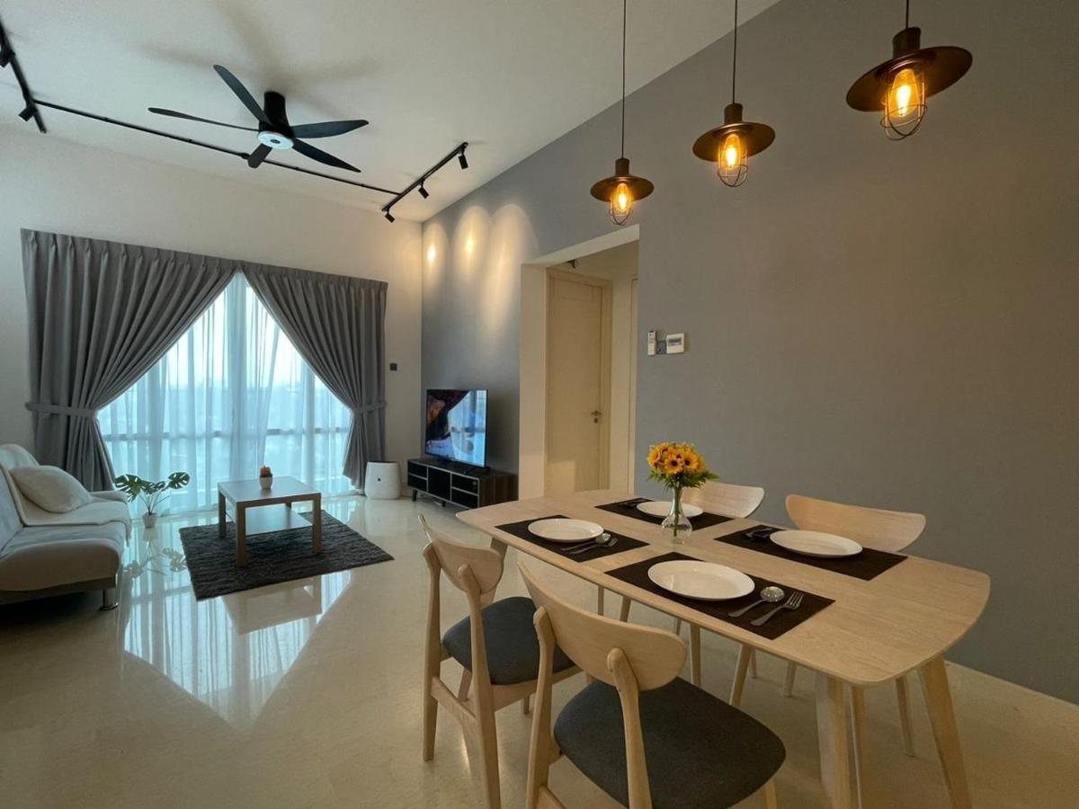 Tritower By Antlerzone Apartment Johor Bahru Bagian luar foto